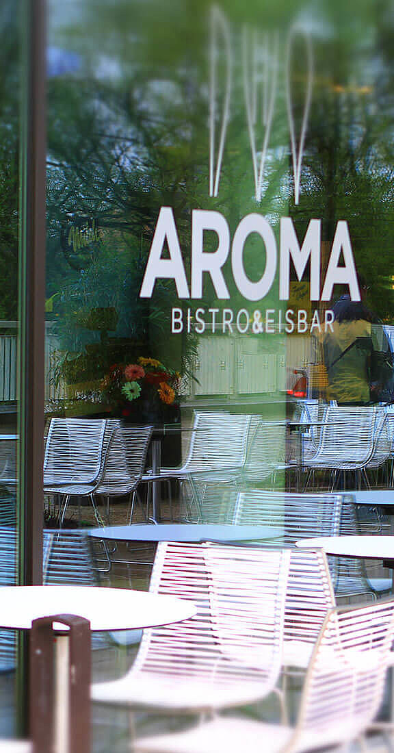 Nehmen Sie Platz auf unserer Terrasse